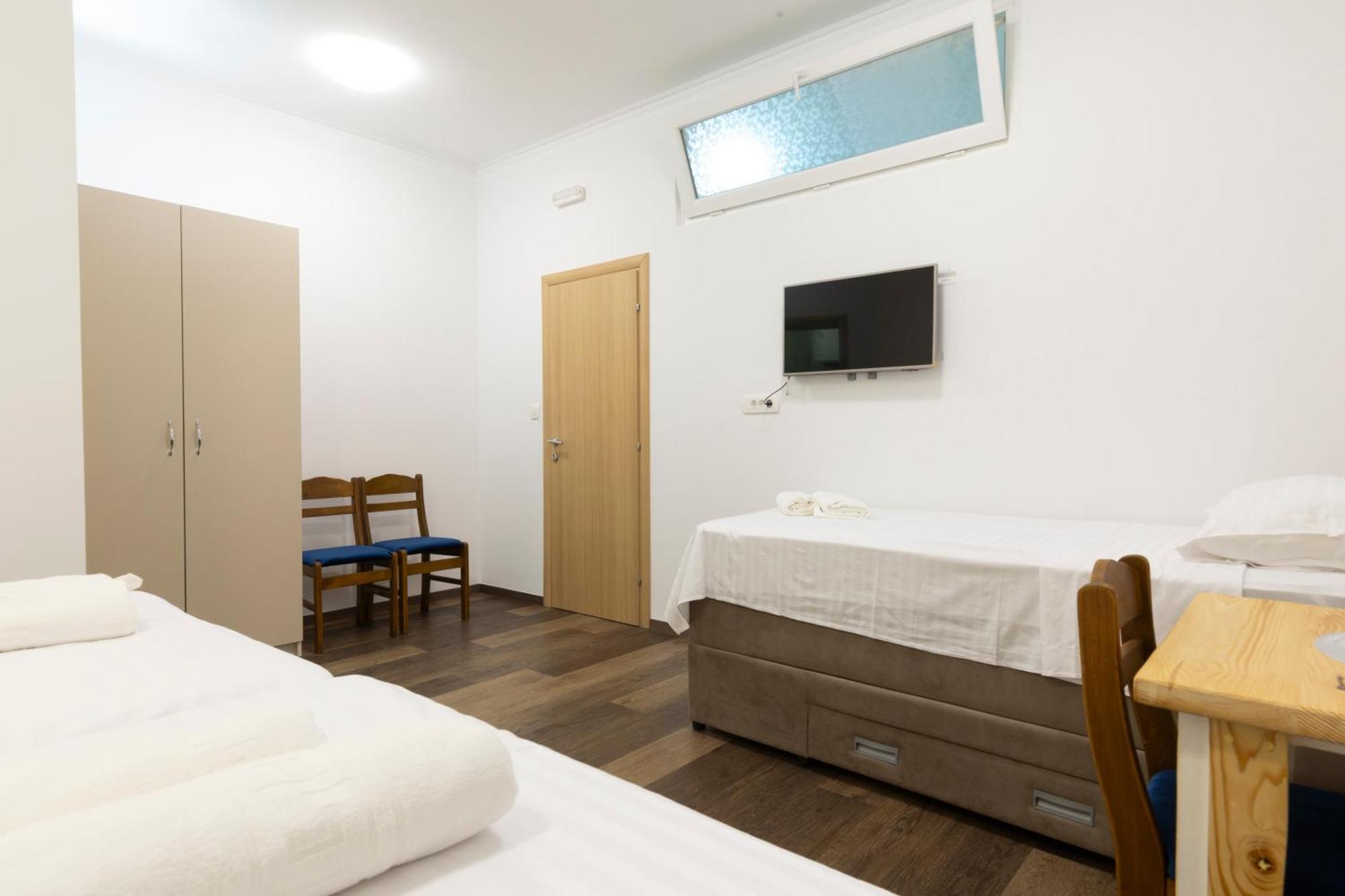 Split Varos Inn Luaran gambar