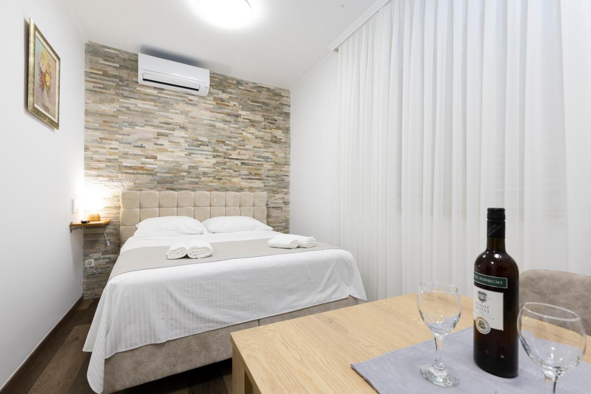Split Varos Inn Luaran gambar