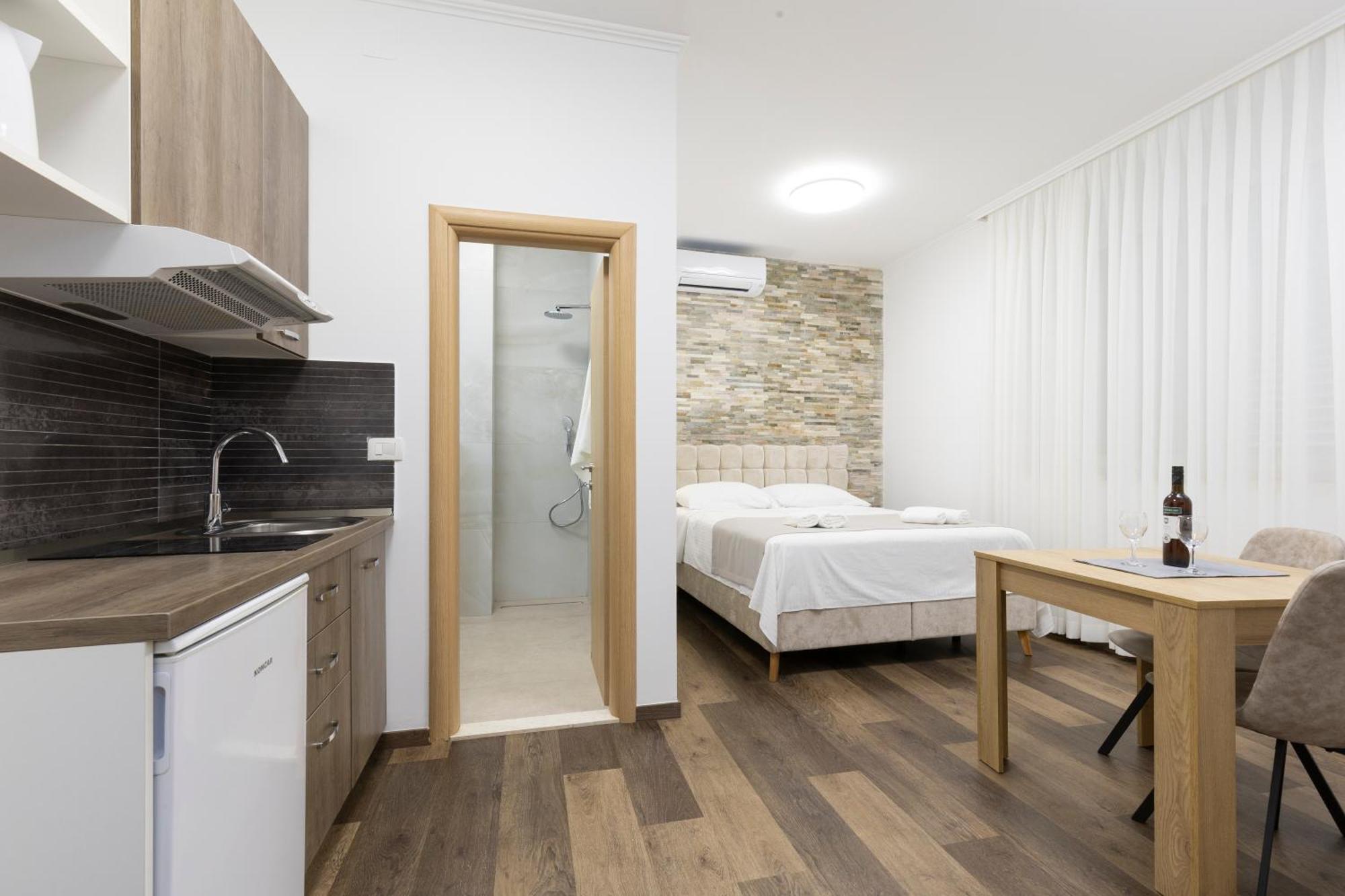 Split Varos Inn Luaran gambar